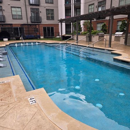 Апартаменты 2Bdrm/2 King Beds/1Air Mattress Даллас Экстерьер фото